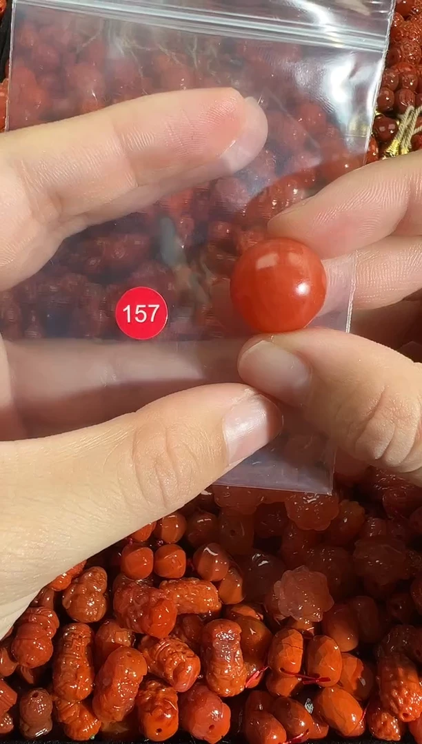 颈饰未镶嵌南红玛瑙1