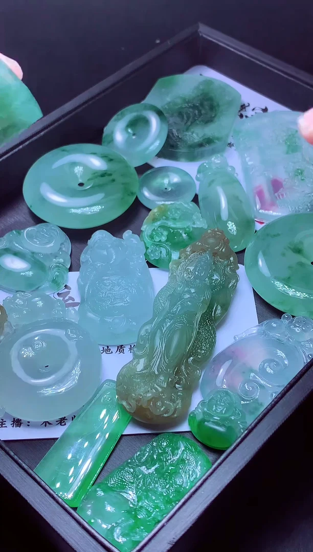 未镶嵌定制翡翠拉*尔毛货翡翠定制