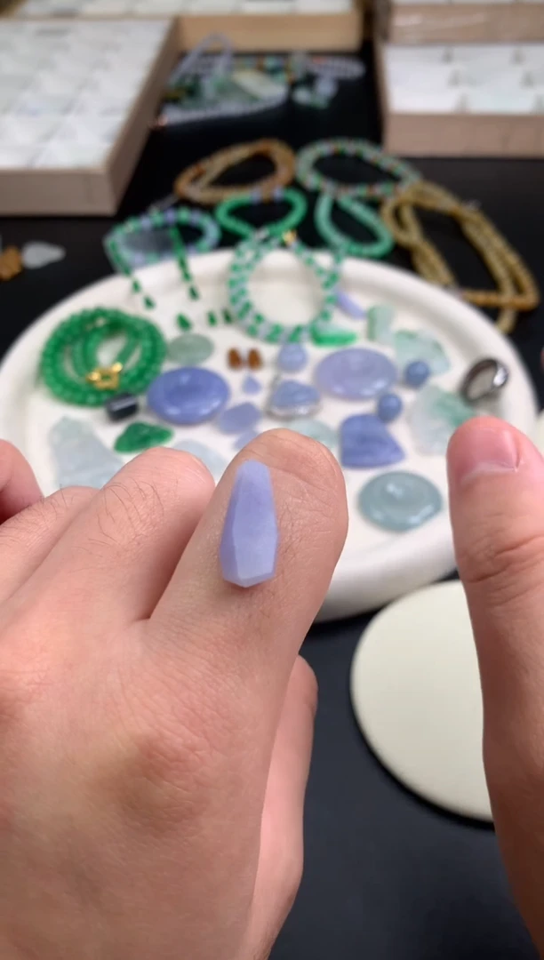 【闪购商品】定制翡翠未镶嵌翡翠