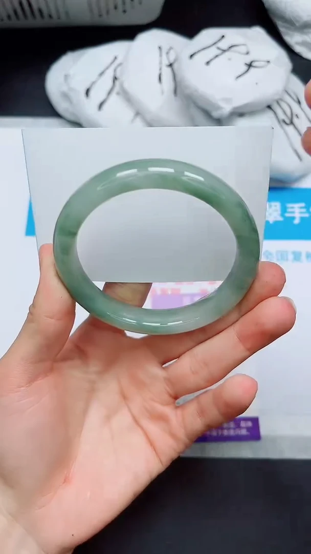 【闪购商品】石英质玉手镯未镶嵌12