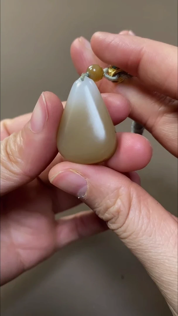 颈饰未镶嵌和田玉和田玉吊坠