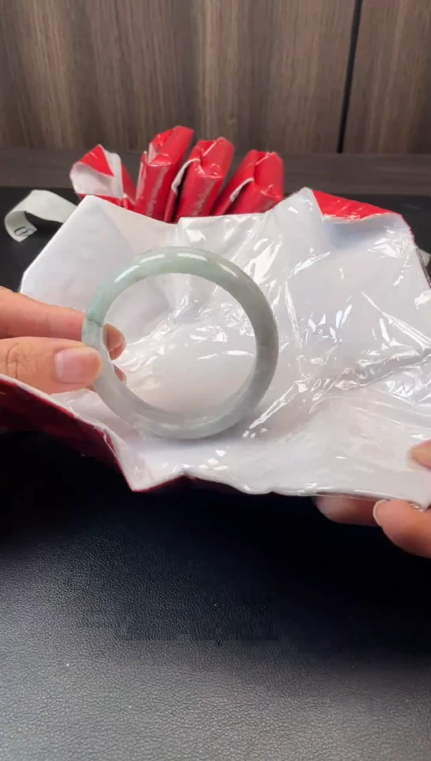 未镶嵌手镯翡翠331