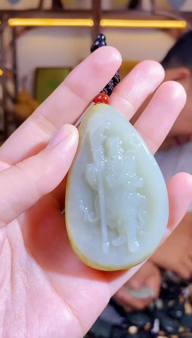 和田玉未镶嵌颈饰1