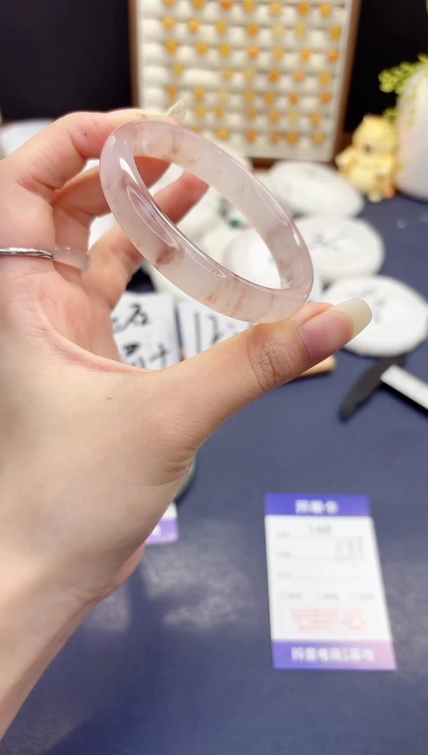 石英质玉手镯未镶嵌148-桃花酿-圈口57