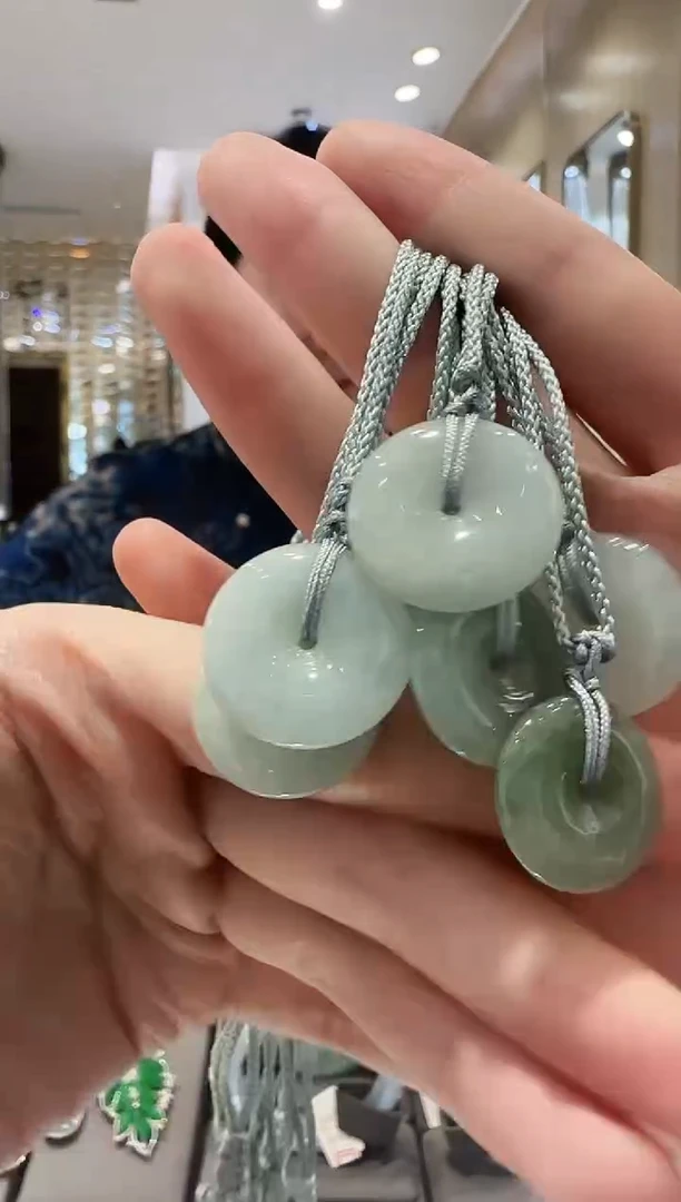 翡翠未镶嵌颈饰01多样发一