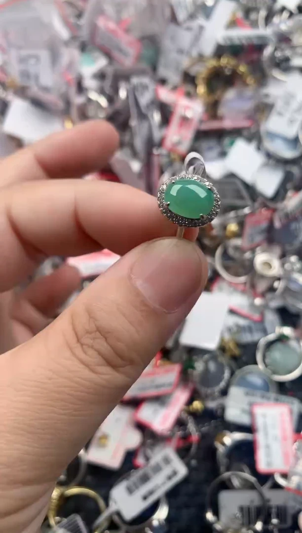 银S925镶嵌戒指翡翠333    1