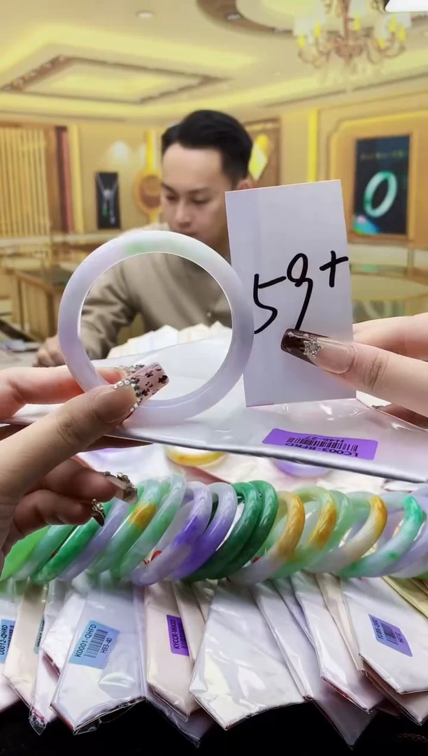 未镶嵌手镯翡翠AAAA