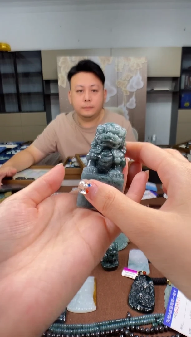 颈饰未镶嵌翡翠多样性发其一