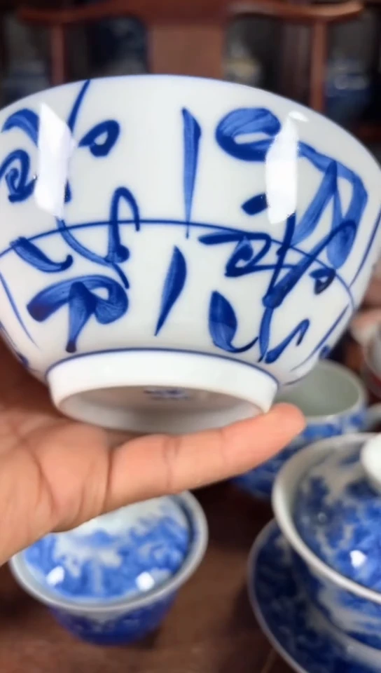 柴窑青花刀字纹碗