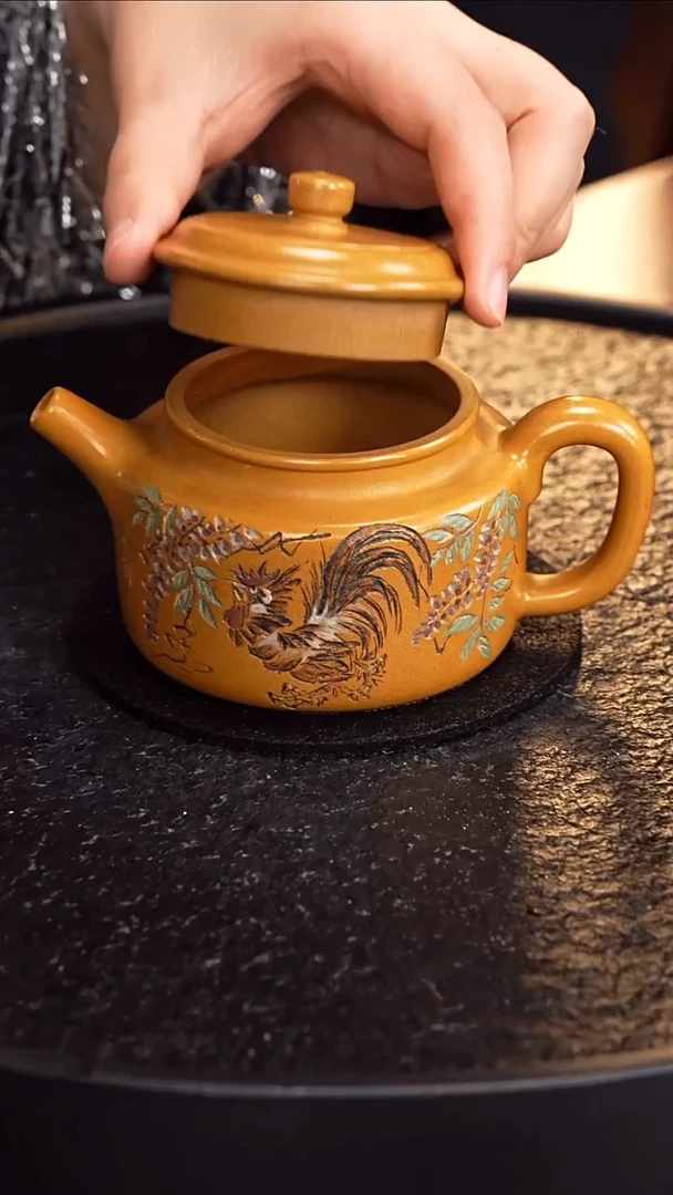 茶壶紫砂顾海荣 德钟70 黄金段 260毫升 陈大羽 配石生墨宝