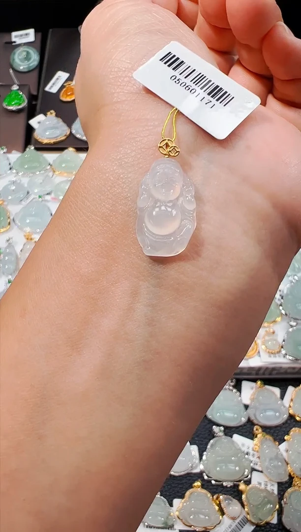 项链18K金镶嵌翡翠财神爷吊坠