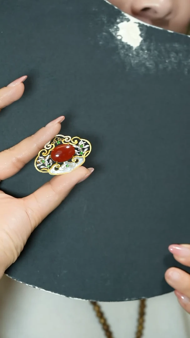 【闪购商品】南红玛瑙吊坠18K金镶嵌支持48小时鉴赏