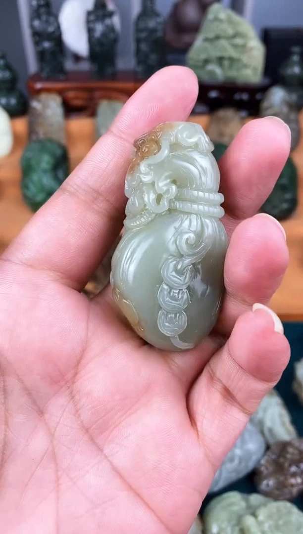 颈饰未镶嵌和田玉1