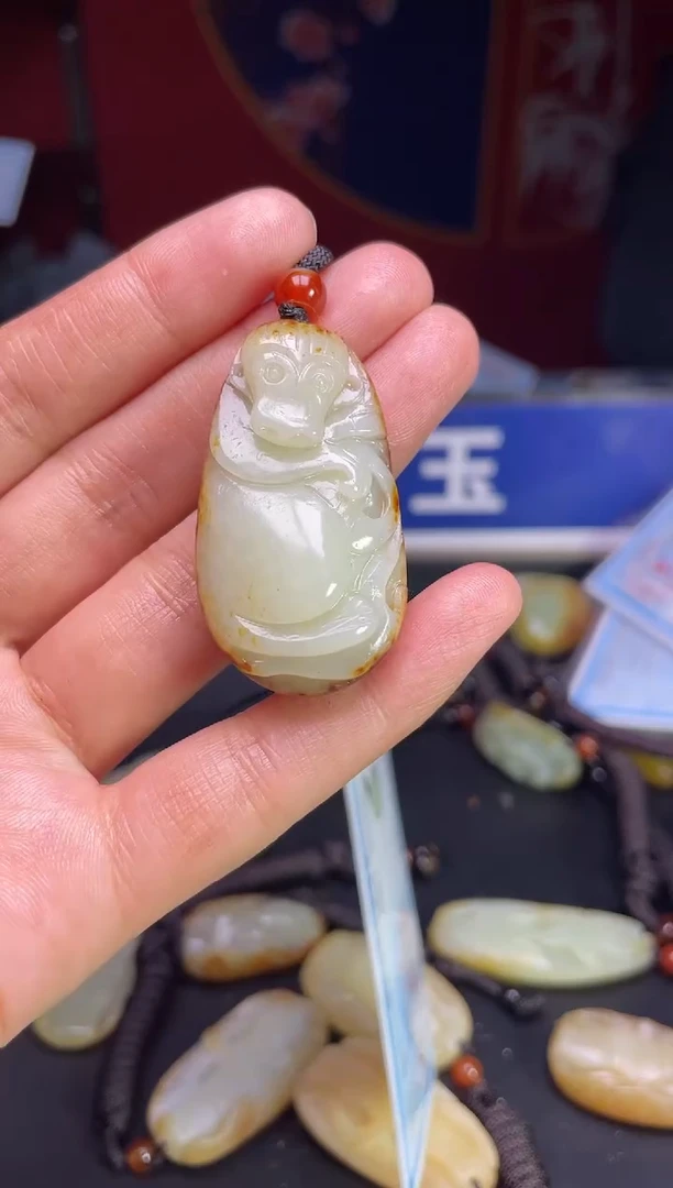 颈饰未镶嵌和田玉123