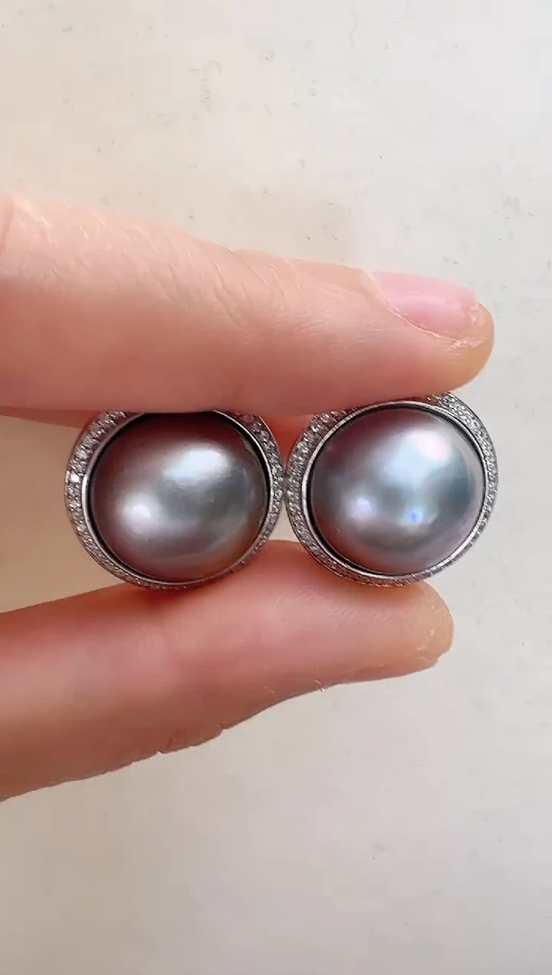 【闪购商品】拼合珍珠（马贝珠）耳饰银S925镶嵌灰色太阳花