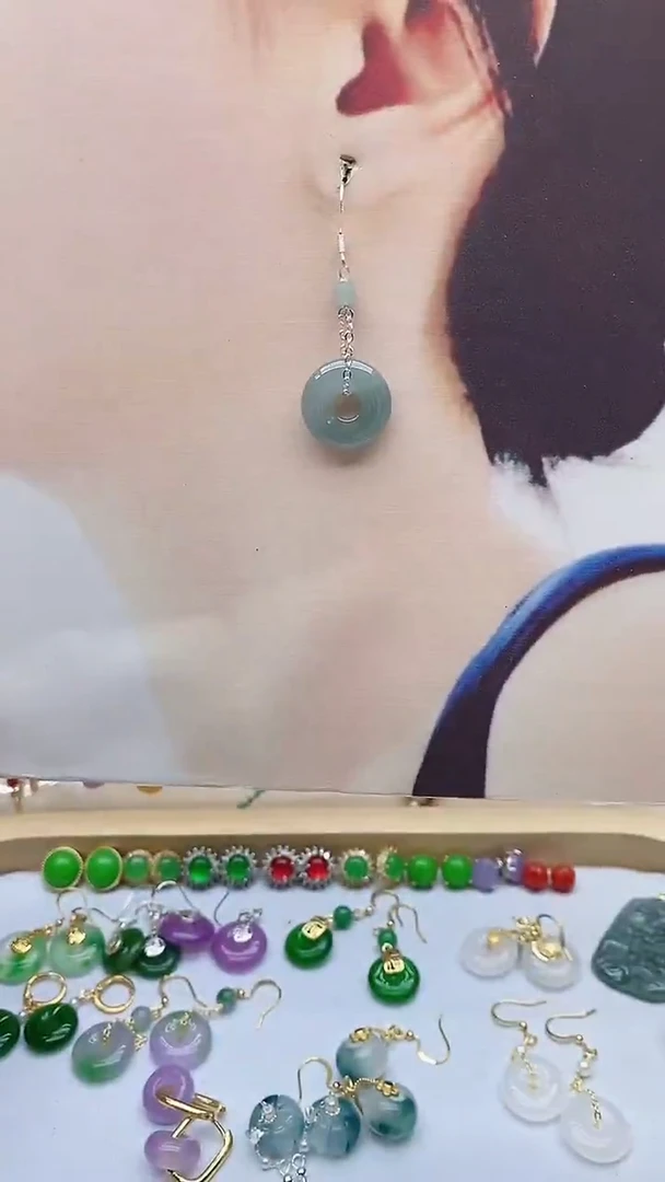 银S925镶嵌翡翠耳饰翡翠350