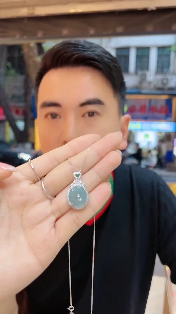 吊坠(赠链)未镶嵌翡翠翡翠平安扣套链