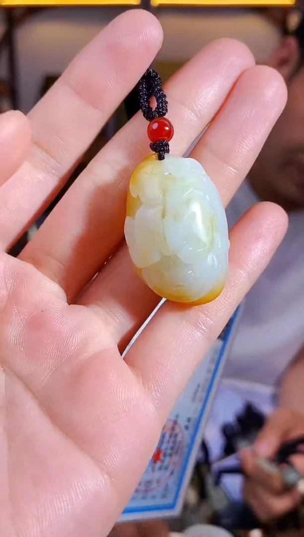 和田玉未镶嵌颈饰1