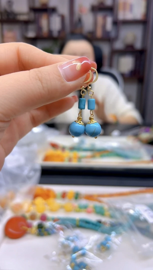 【闪购商品】玛瑙/玉髓耳坠14K金镶嵌E15