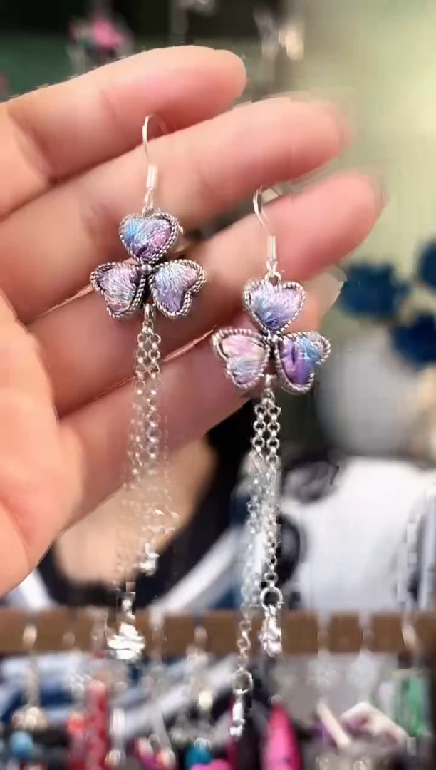 彩云南阁非遗老绣饰品534*