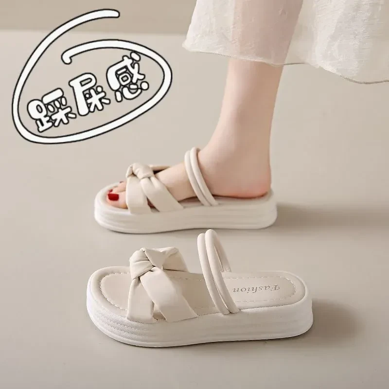 踩屎感软底凉鞋女外穿夏季休闲百搭防滑厚底沙滩女士学生两穿拖鞋