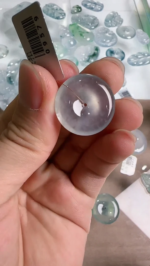 【闪购商品】翡翠吊坠(不含链)未镶嵌··