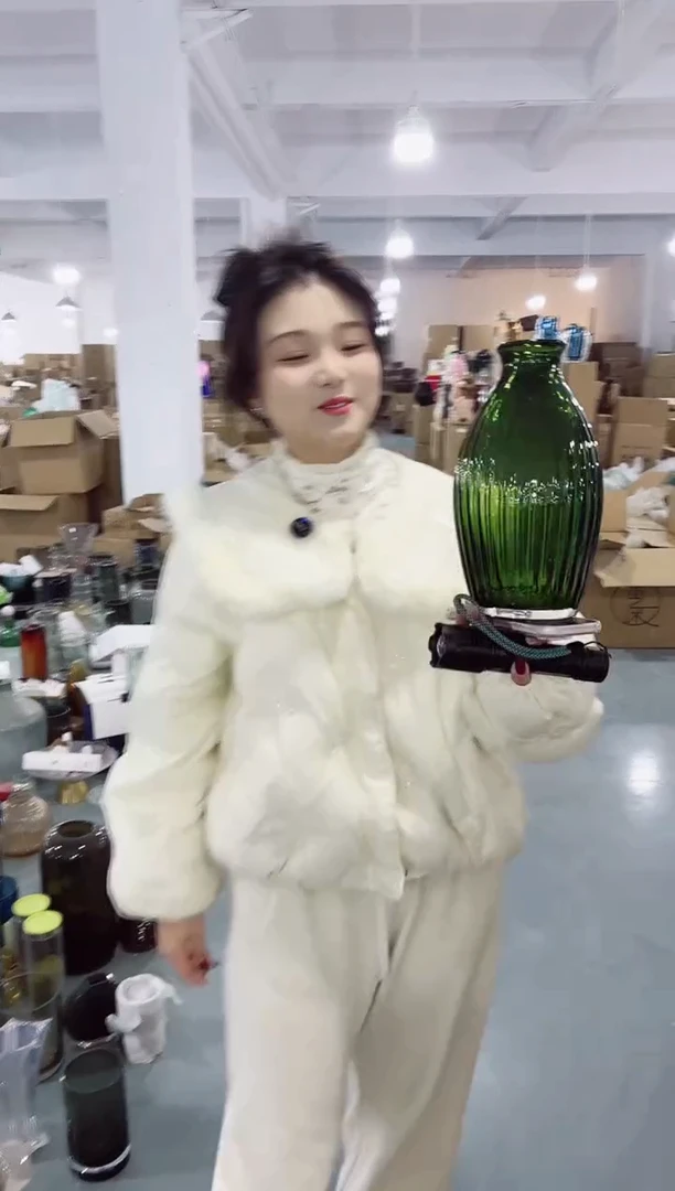 【闪购商品】玻璃私花主义花瓶厂-微瑕--JSDB