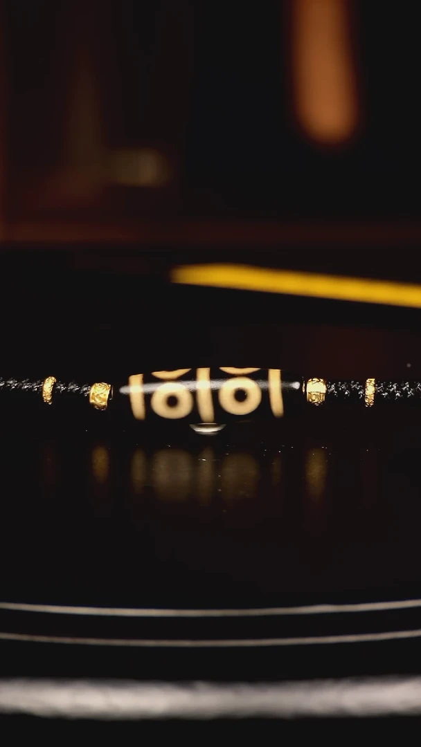 未镶嵌颈饰玛瑙/玉髓八眼天珠