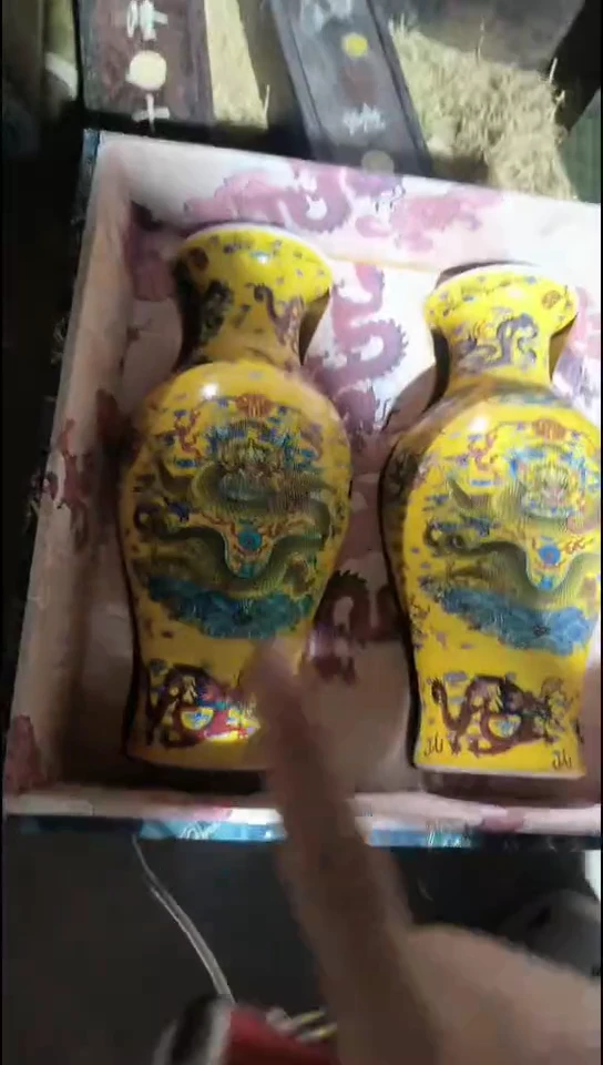 香榧木一对变色瓶子