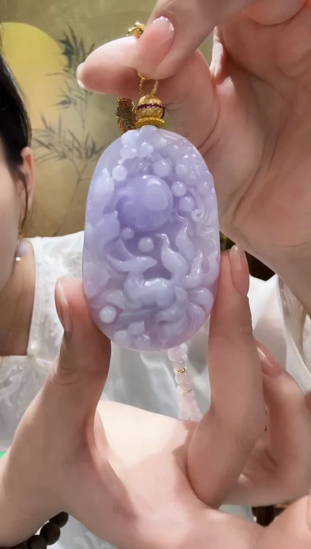 颈饰未镶嵌翡翠吊坠