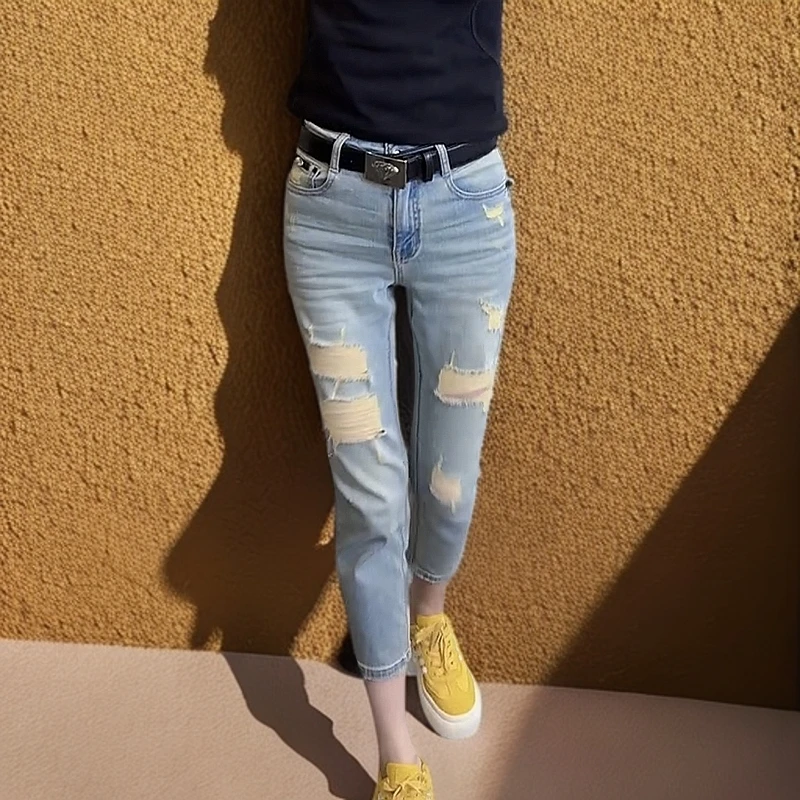 秋季新款显瘦八分小脚女款牛仔裤女大码女装直筒修身弹力铅笔裤子