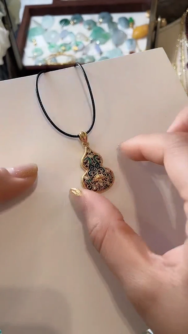 【闪购商品】玛瑙/玉髓吊坠(不含链)18K金镶嵌吊坠