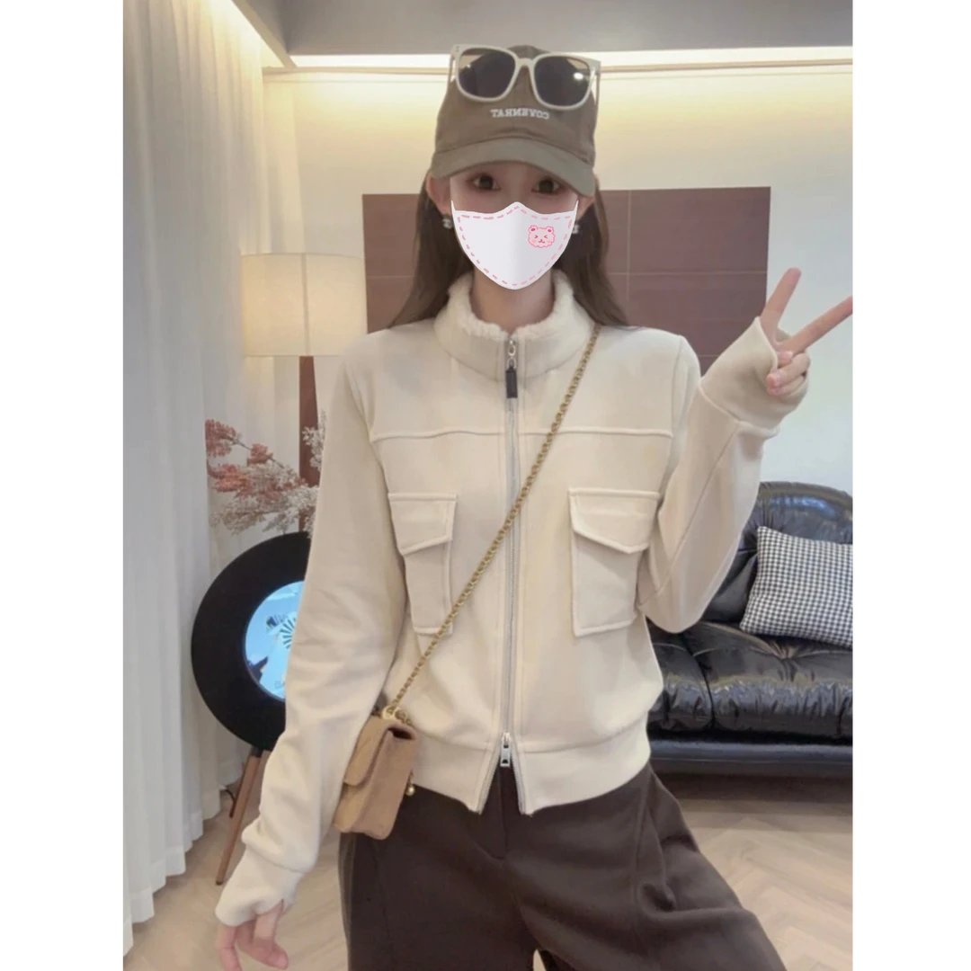 秋冬季休闲时尚设计感百搭保暖翻领轻奢外套上衣女