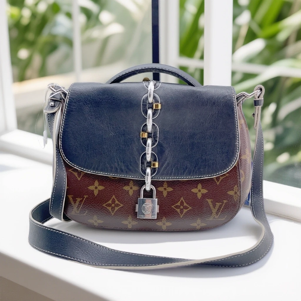 95新 LouisVuitton/路易威登  老花拼蓝黑色单肩包  1662 5880