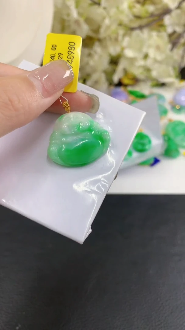 吊坠(不含链)18K金镶嵌翡翠挂件