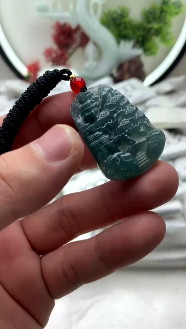 【闪购商品】翡翠颈饰未镶嵌小山水【品质一般介意慎拍】