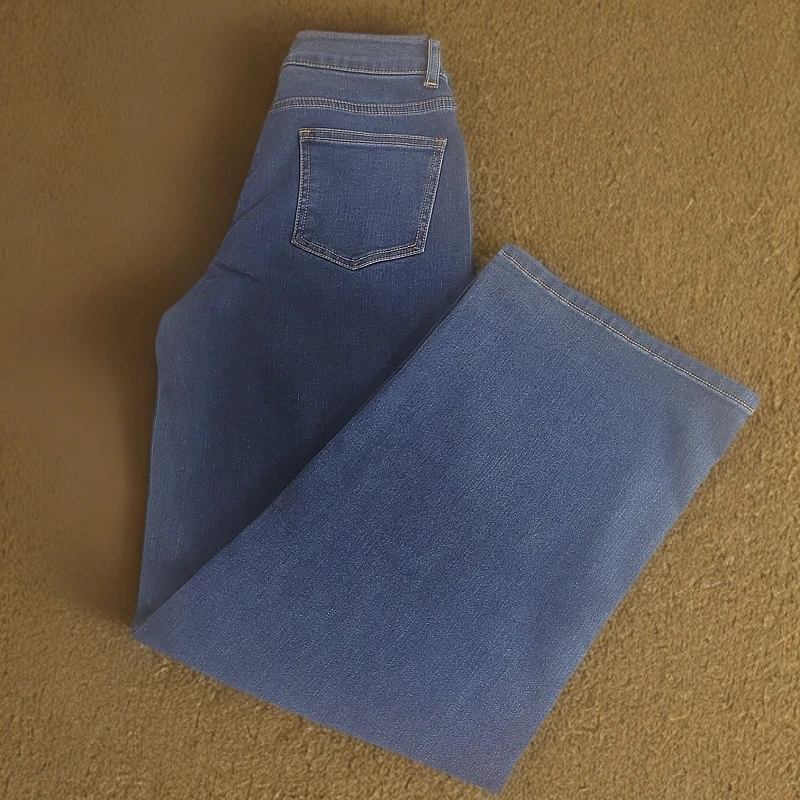 605（607）薄绒款直筒牛仔裤