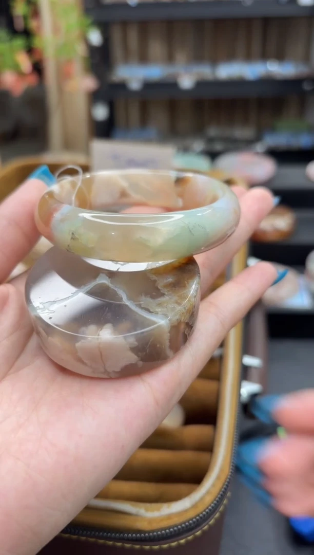 未镶嵌手镯石英质玉27(57圈赠送镯心)铁锈花