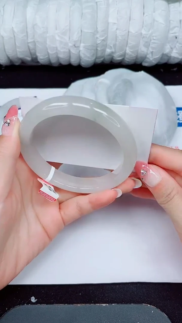 未镶嵌手镯石英质玉153-64/65