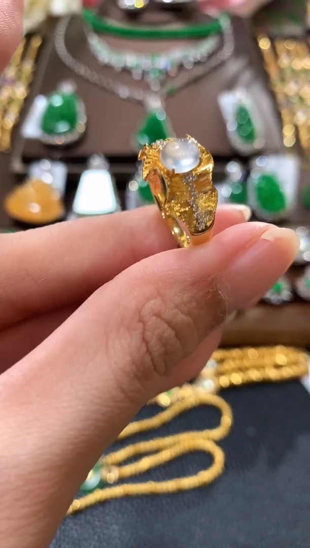 18K金镶嵌戒指翡翠z78