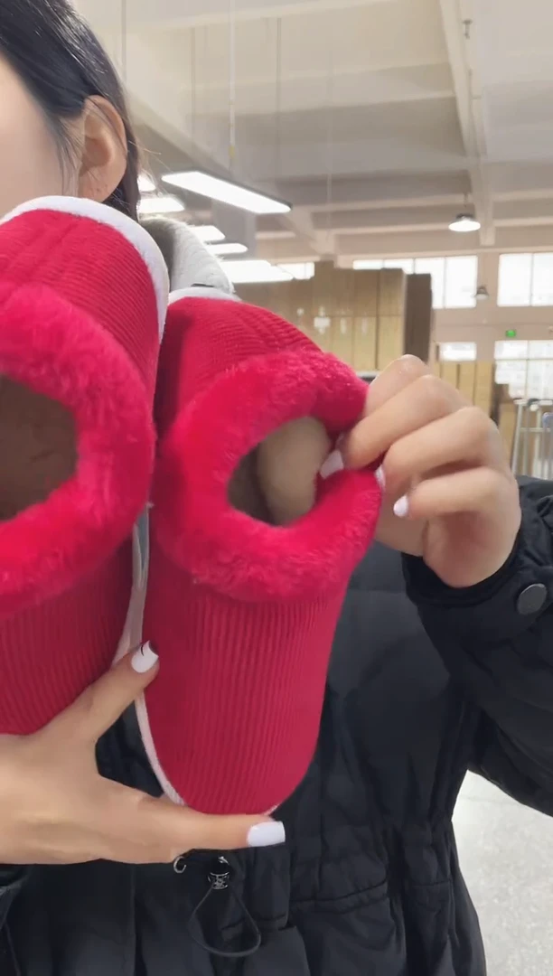 微瑕-红色毛圈棉鞋36码