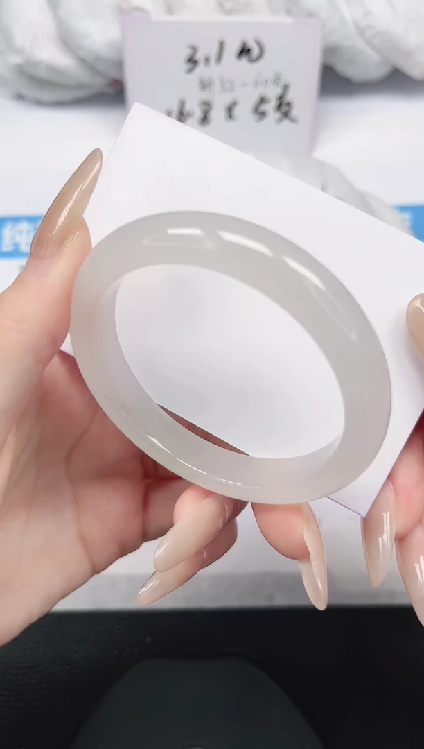 未镶嵌手镯石英岩玉228-52/53