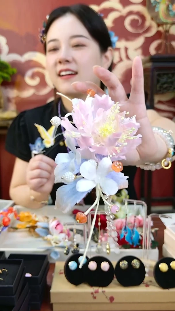 刺绣纯手工非遗绒花