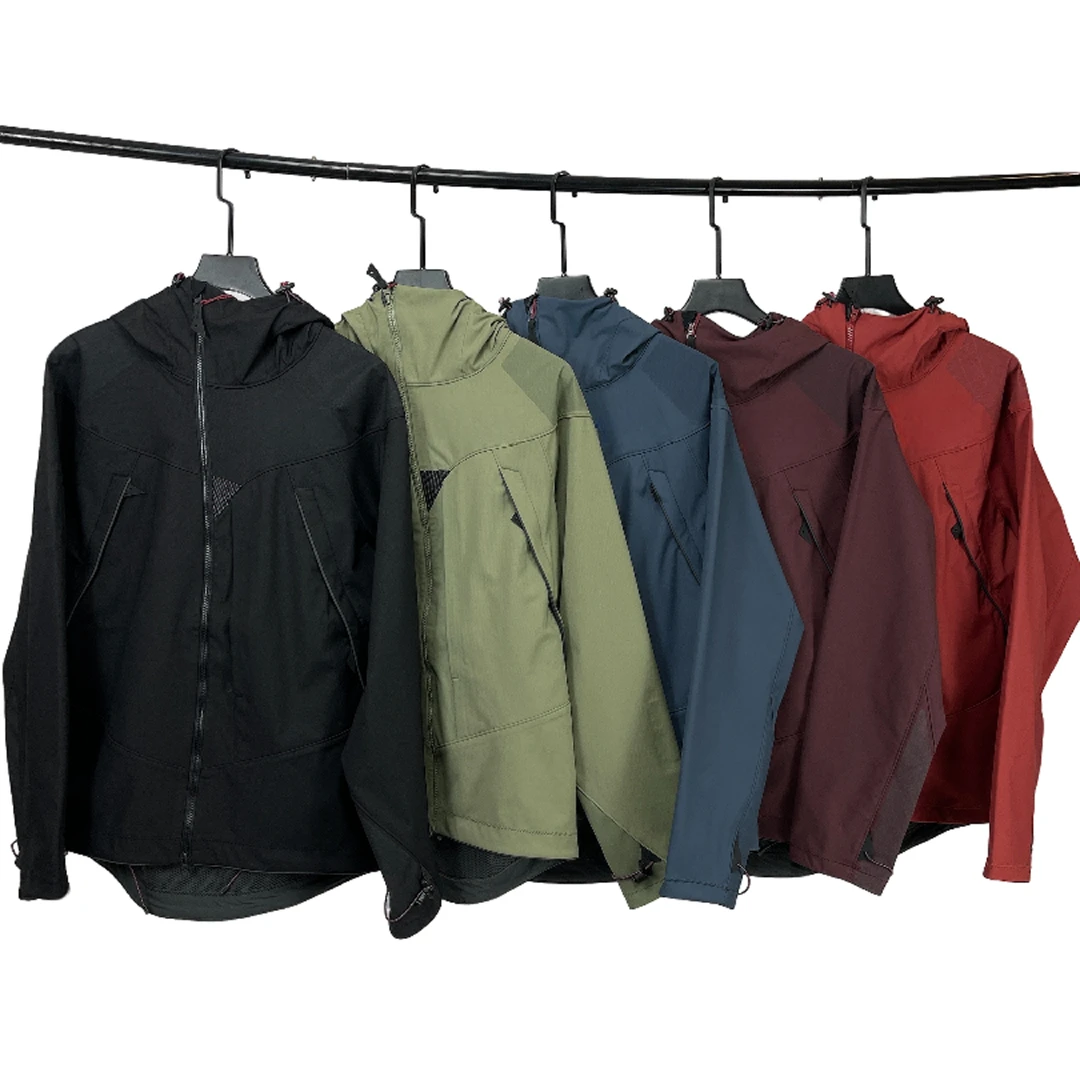 非尓鈉户外防风耐磨情侣款登山滑雪软壳衣运动冲锋衣