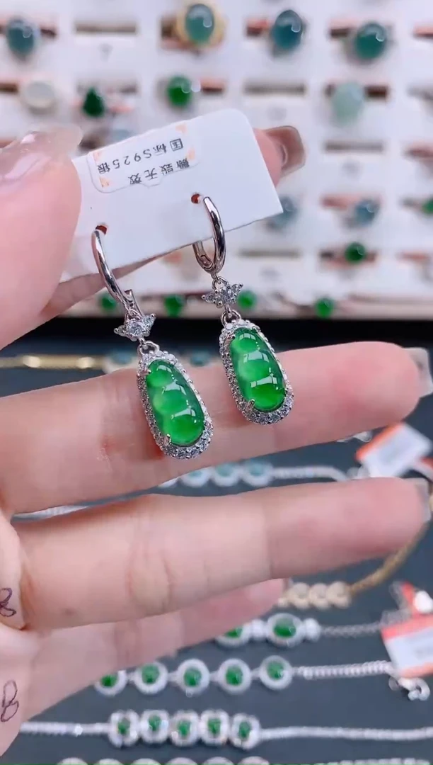银S925镶嵌翡翠耳饰天然翡翠