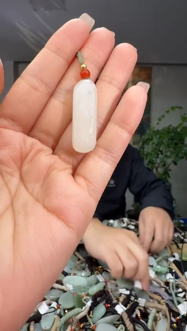 颈饰未镶嵌和田玉拍一发一多样性发货