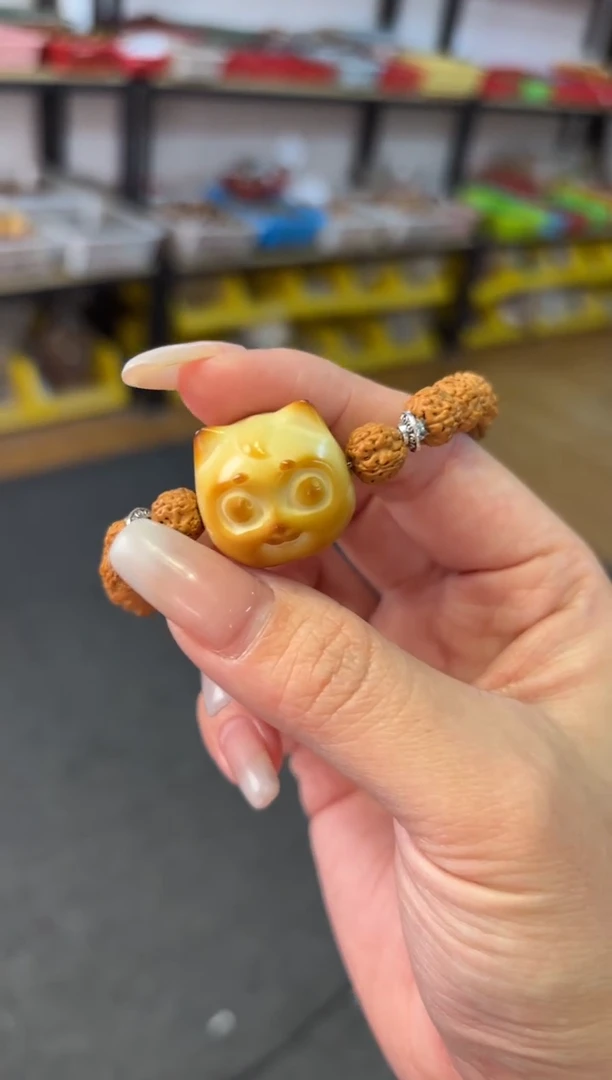 【闪购商品】菩提根/象牙果吊坠     金刚猫头鹰
