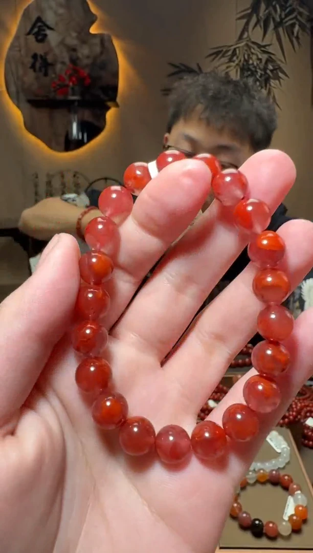 未镶嵌原矿手串南红玛瑙一条约9mm 多样性发货