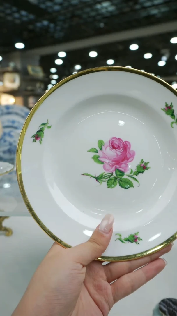 骨瓷娜娜中古瓷器如图所示140