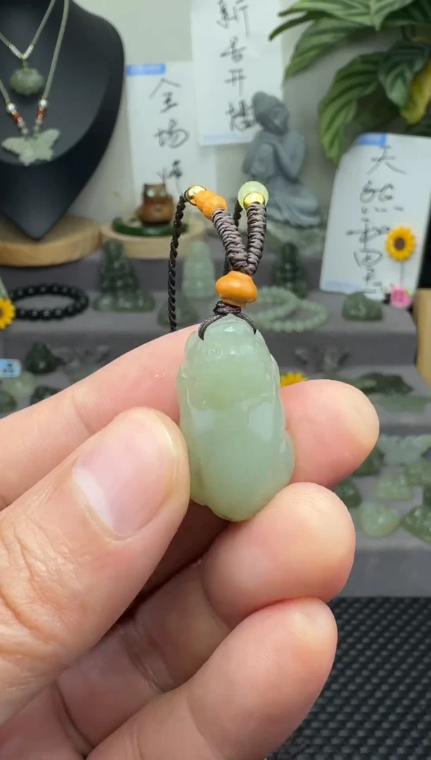 颈饰未镶嵌和田玉28mm  貔貅  赠绳  完美主义慎拍